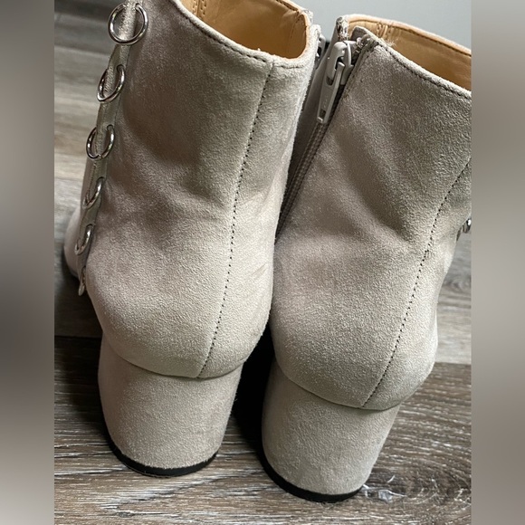 Katy Perry The Louise Gray Suede Heeled Ankle Booties Size 7.5 - Picture 10 of 16